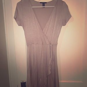 Tan low cut tie dress forever 21 medium never worn